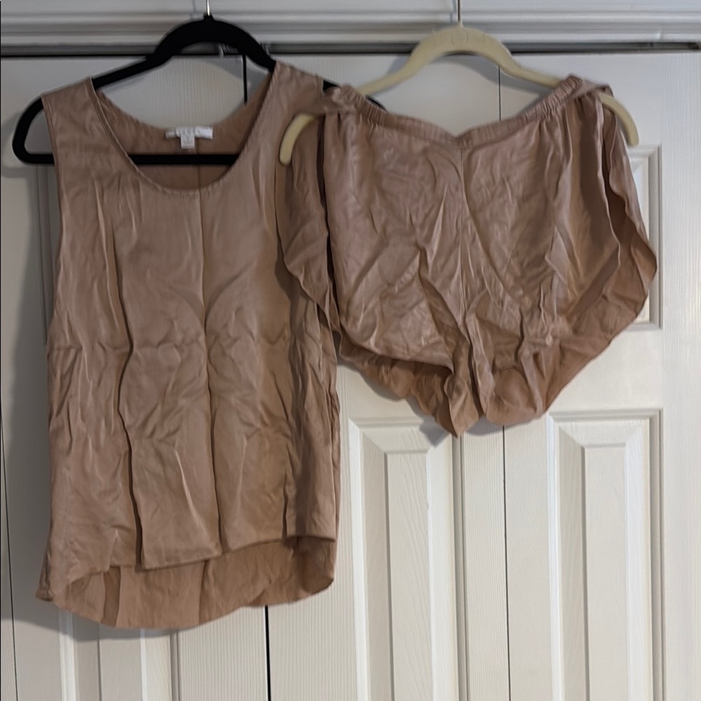 Lunya 100% washable silk tulip tank and shorts sleep set